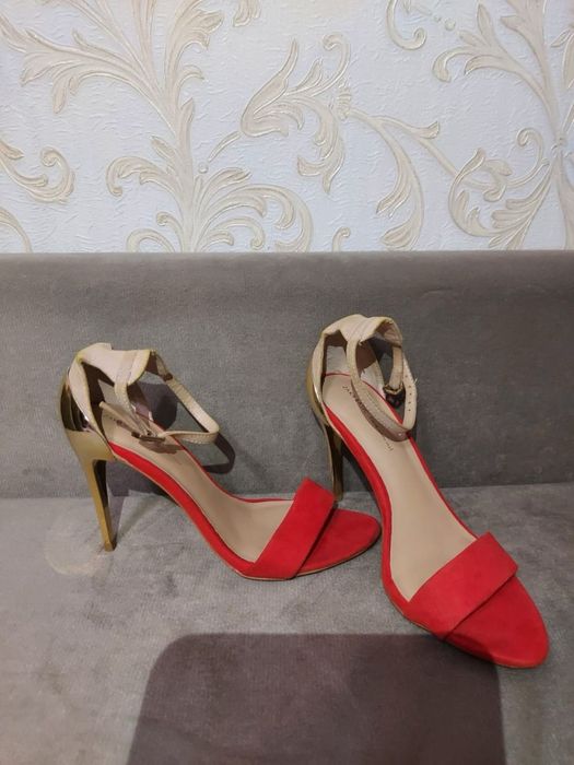 Босоножки Zara, Gucci