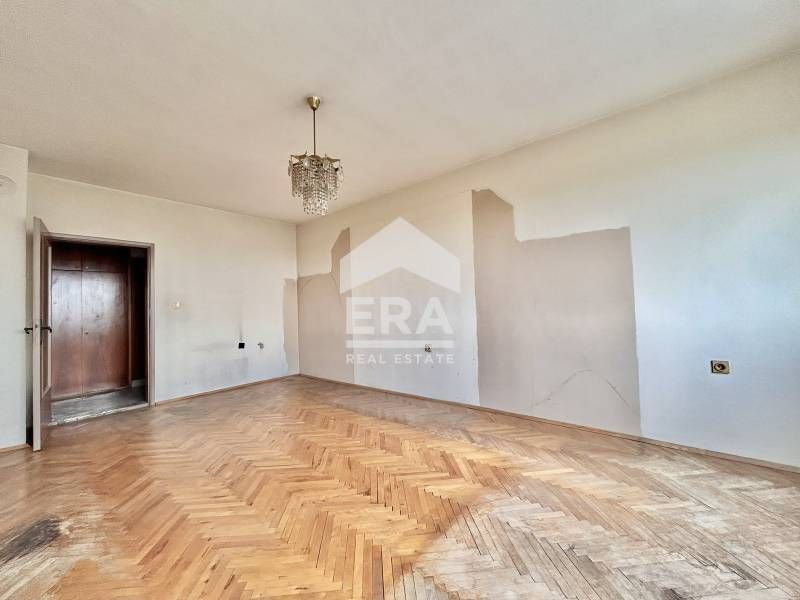 Продава се Тристаен апартамент в София, Люлин 7 - 94 кв.м за 1904 €/кв.м - Снимка #1