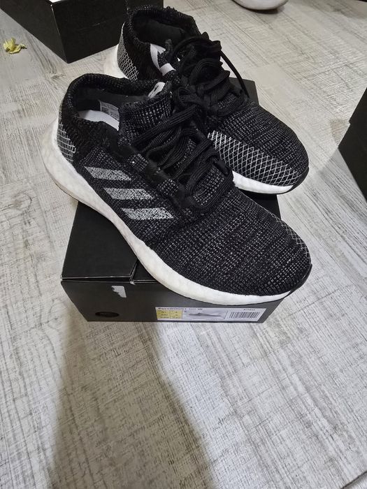 Adidasi adidas