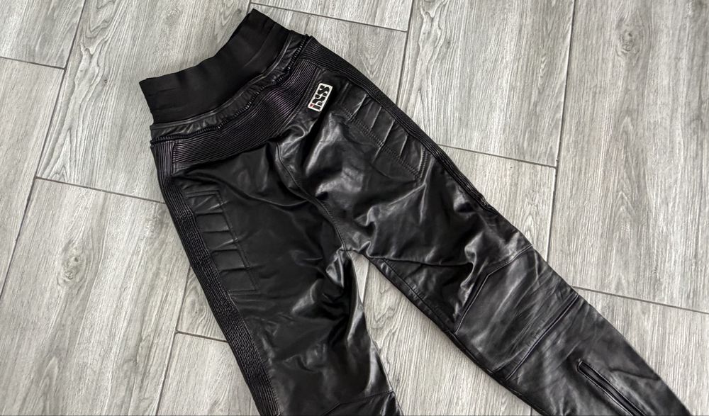 Pantaloni piele IXS moto