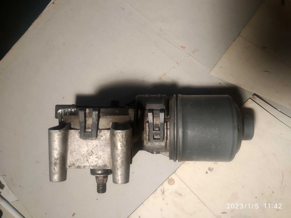 Моторче за чистачки от Алфа Ромео 147,продавам.