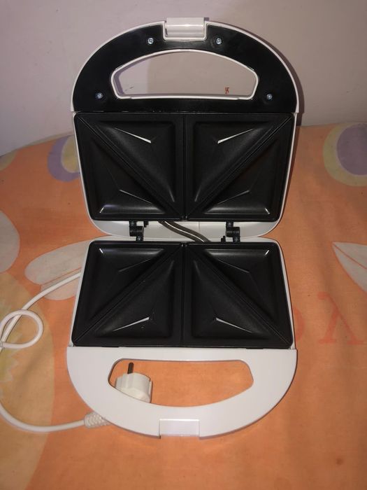 Продам сендвичничу и тостер