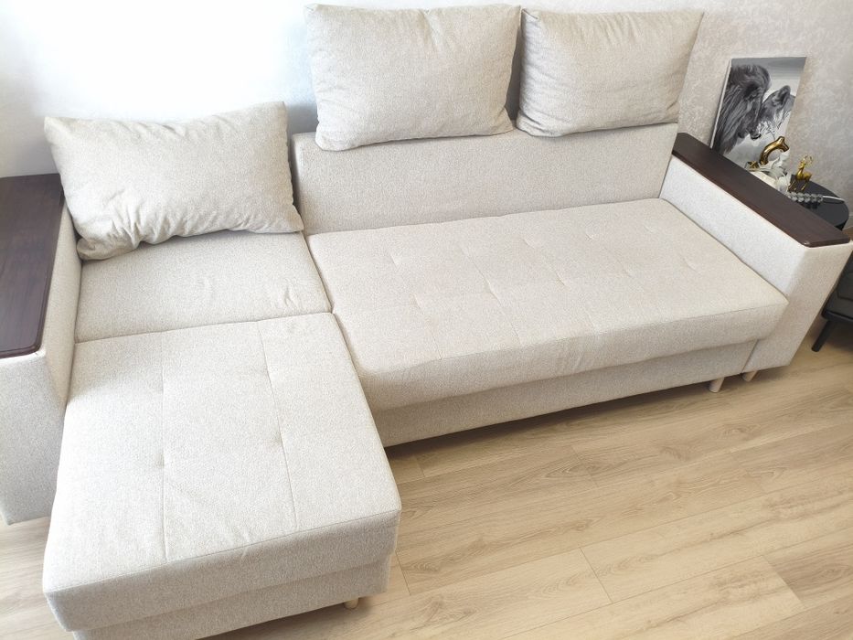 Продам диван угловой