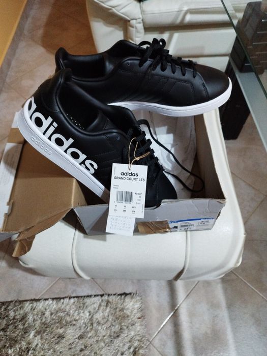 Маратонки Адидас