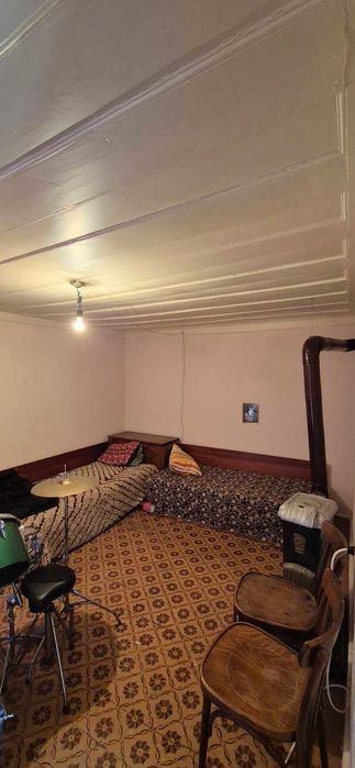 Къща с двор в село Горно Изворово