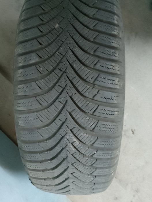 Зимни гуми за автомобил
