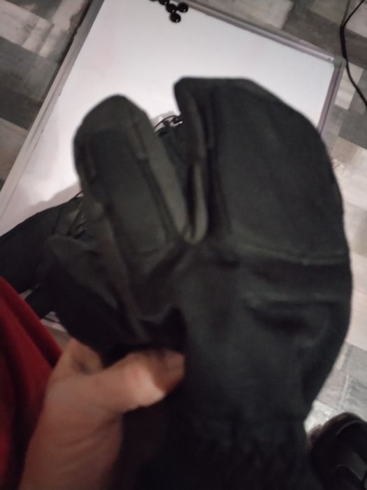 Ръкавици за ски и сноуборд