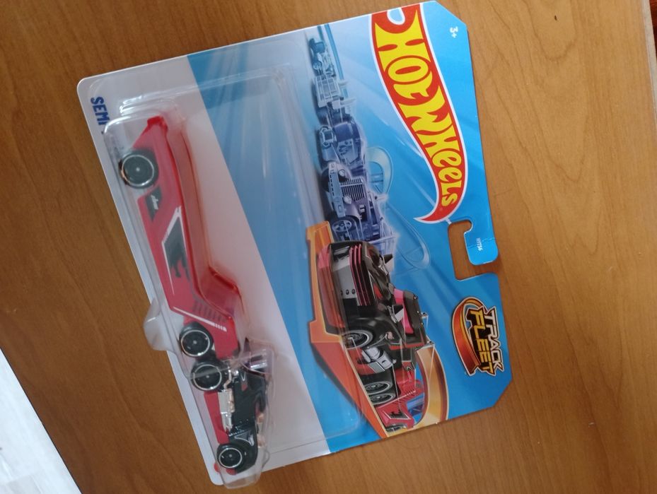 Продавам играчки колички В.Търново