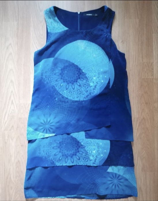 Rochie scurta.