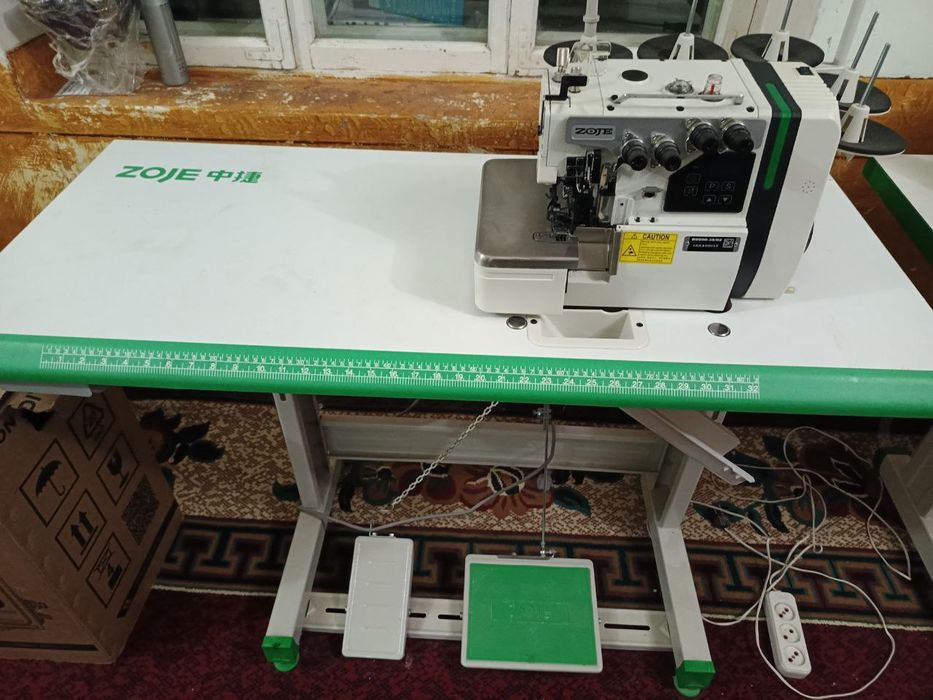 Averlok tikuv mashinasi sotiladi srochniy.