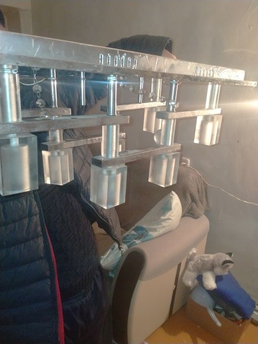 Люстры продам не дорого