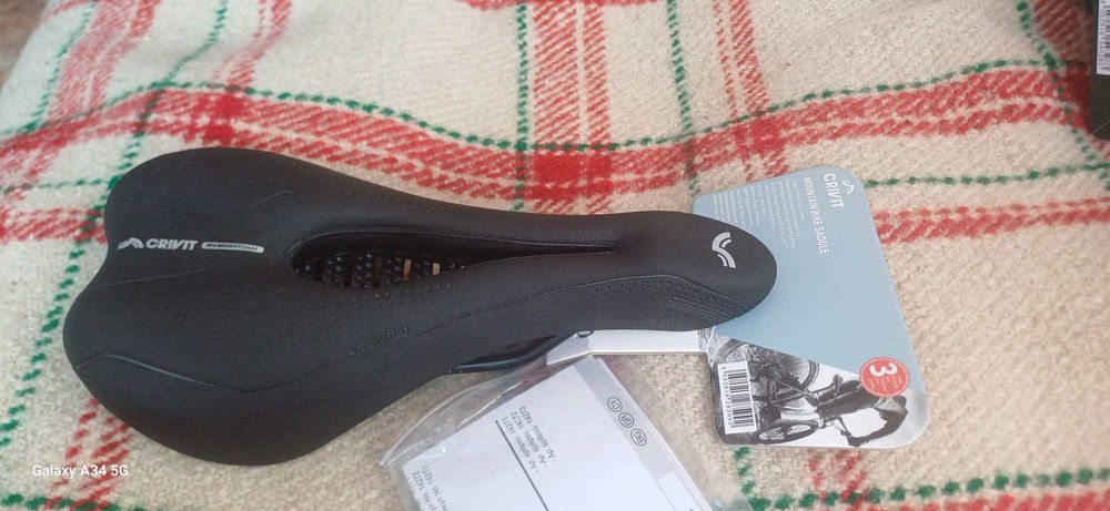 НОВА Седалка за велосипед Crivit