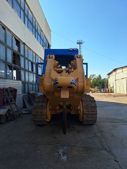 Продаётся бульдозер KAMATSU-155A-1..