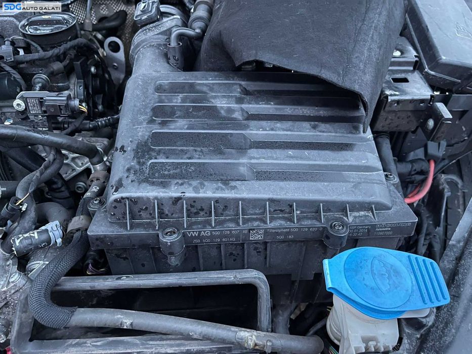 Carcasa Filtru Aer Volkswagen Golf 7 1.6 TDI 2013 - 2017 Cod 5Q0129607S 5Q0129620B 5Q0129601AA [M9867]