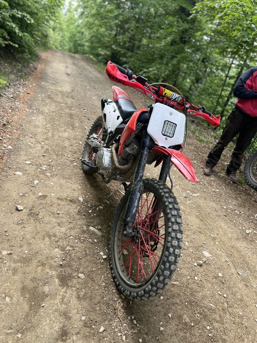 Vând enduro cross 200cc 4t