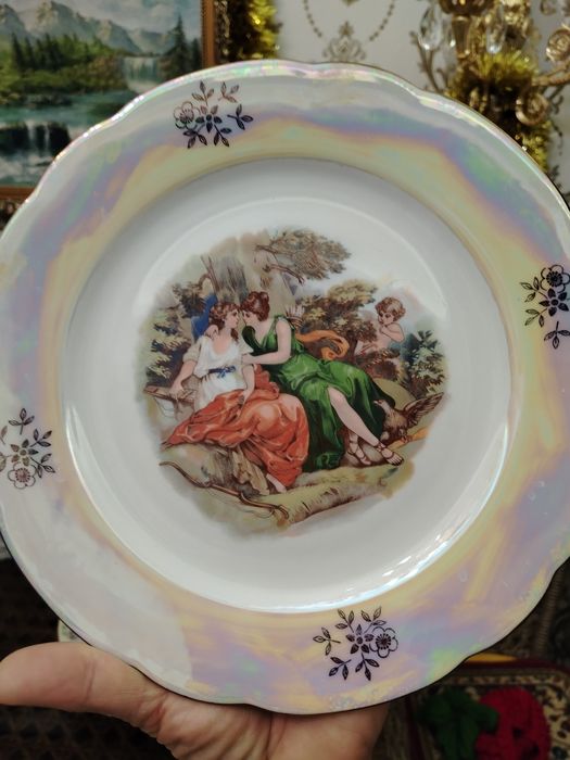 Новые, антикварные салатницы и тарелки, Германия.