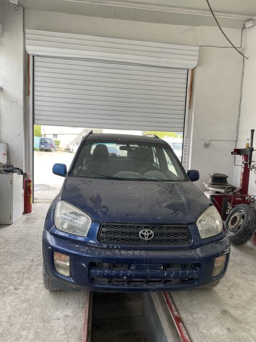 Toyota rav4 2.0vvti цяла
