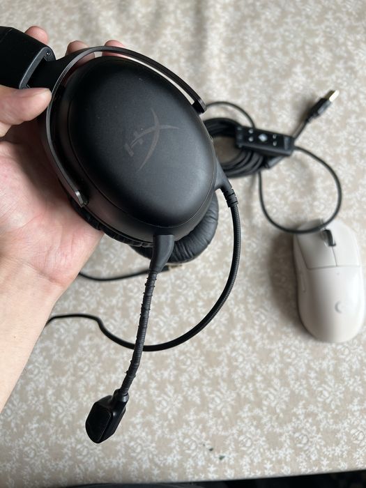 Продам Мышь Logitech Pro X Superlight и Наушники HyperX Cloud III
