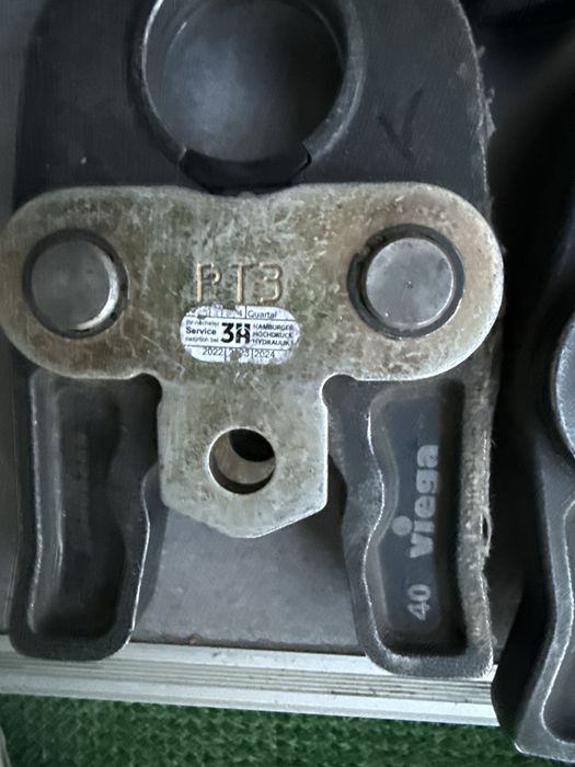 Vind bacuri de sertizare Viega  mari V35,V42 si 40