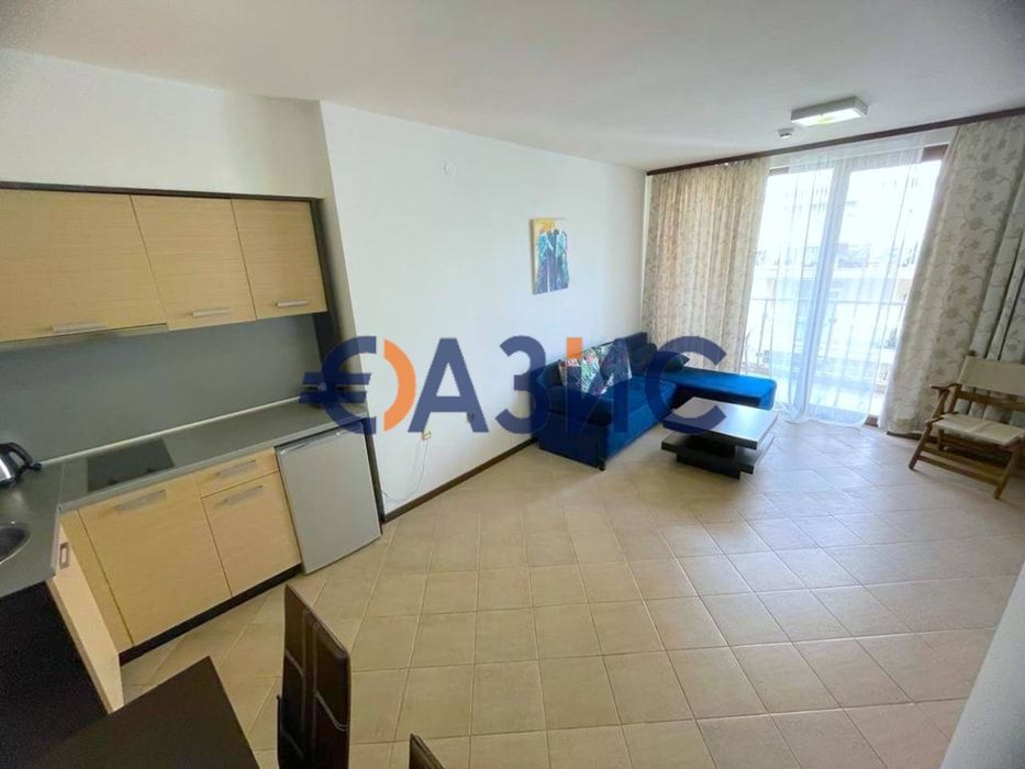 Продава се Двустаен апартамент в к.к. Слънчев бряг - 67 кв.м за 1038 €/кв.м - Снимка #3