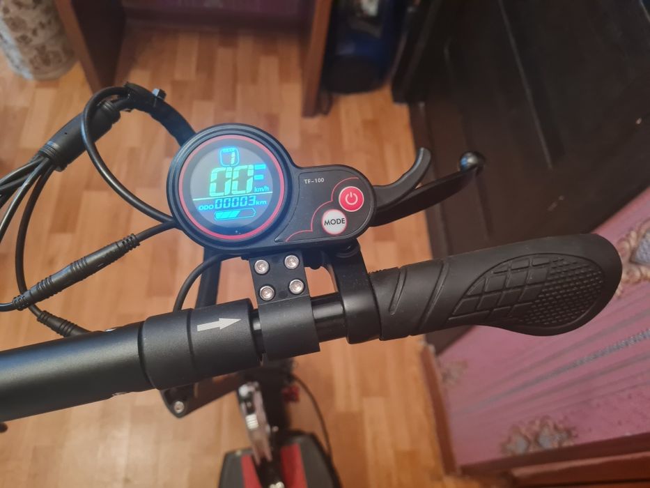 Электросамокат PHOENIX