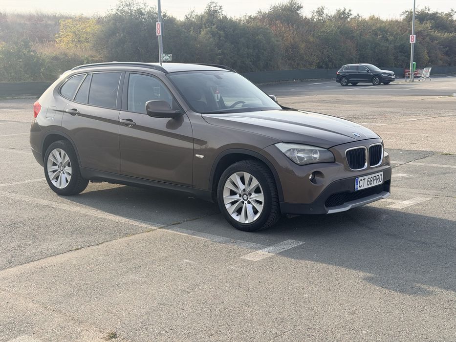 BMW X1 2011 — imagine 2