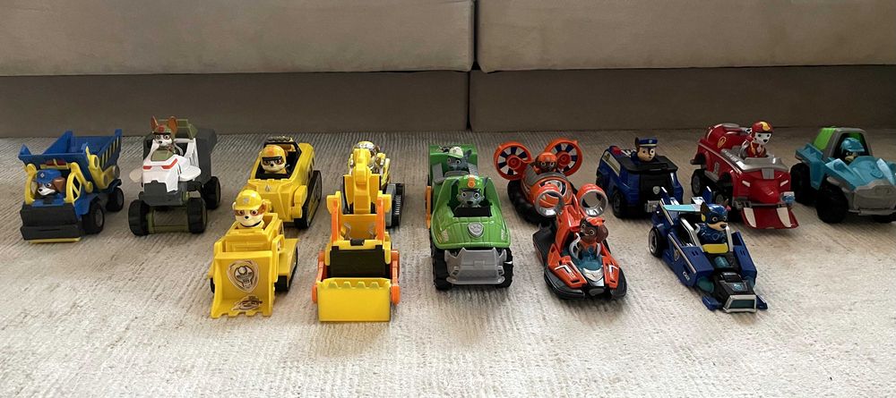 Пес Патрул / Paw Patrol кучета Chase,Marshal,Sky, Ruble,Tracker,Roki