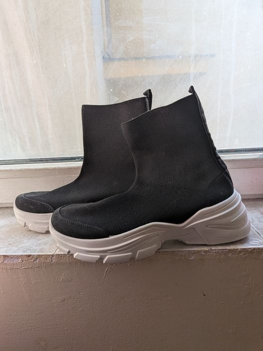 Обувки тип slip on