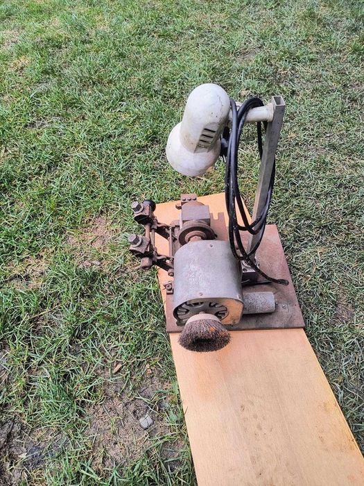 Echipament copiator chei de usi pentru birouri,termopan,toate tipurile de chei zimtate, 220v,original.