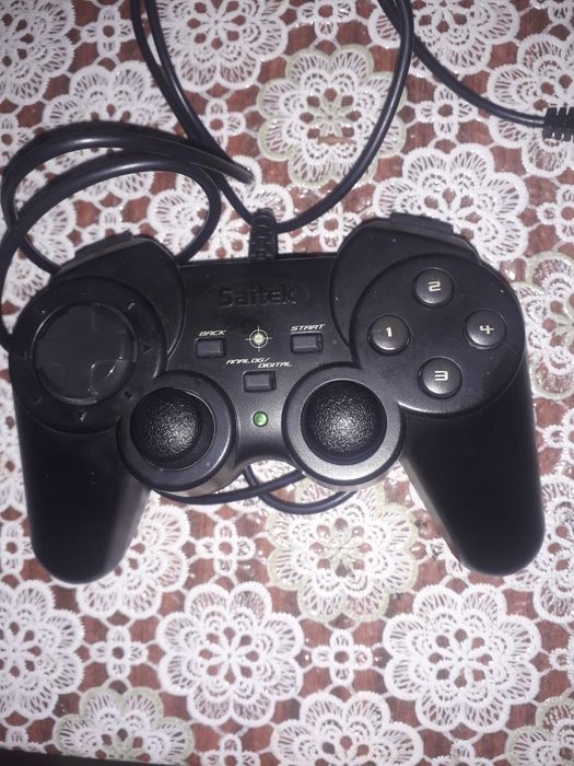 Джойстик  saitek и trust продам недорого