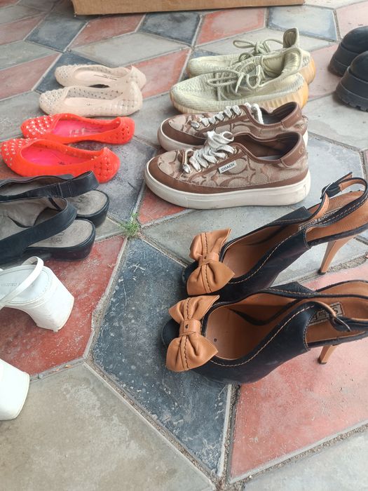 Аяқ киімдер Женская обувь