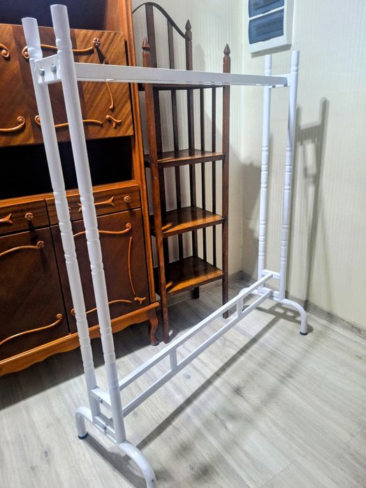 Новая Белая Вешалка напольная