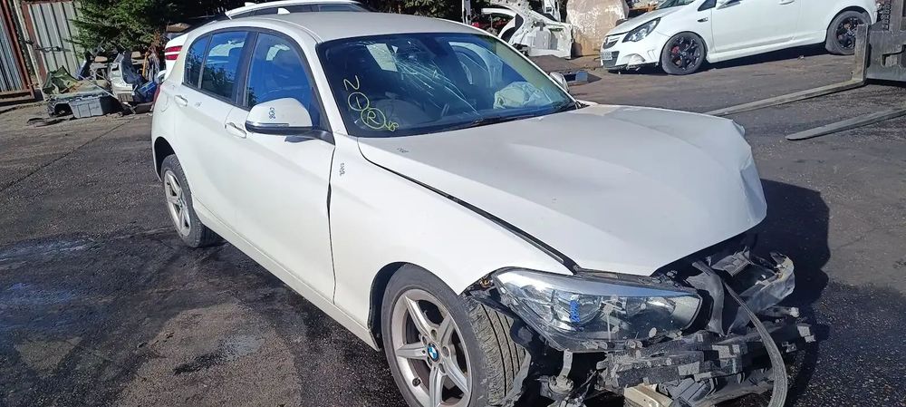 Dezmembrari / Dezmembrez BMW 116 B37D15U0 cutie viteze cutie viteze manuală GS6-17DG cod culoare ALPINWEISS III (300).