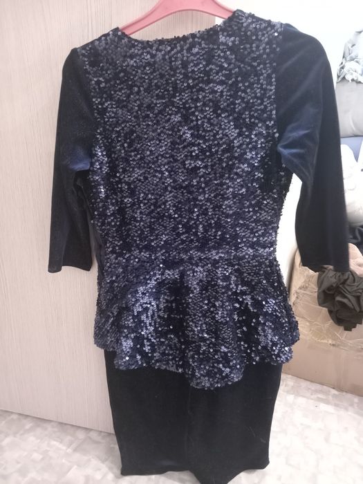 Продам платье новое