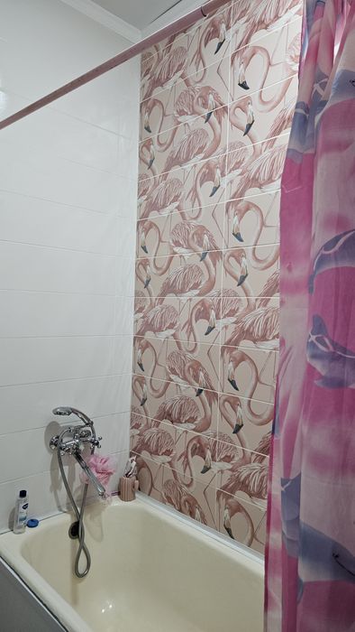 Продаётся двух комнатная квартира