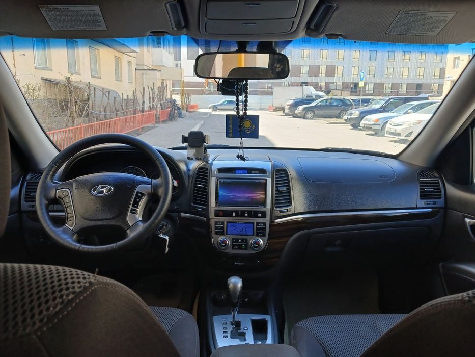 Hyundai santafe 2012года