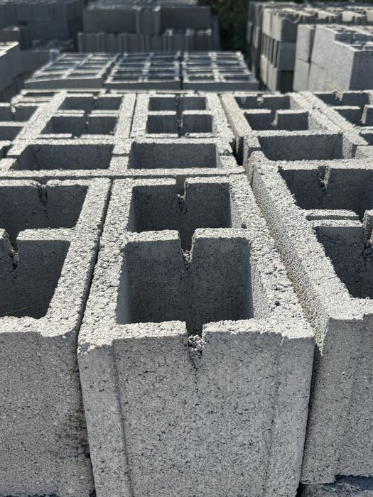 Prefabricate beton , coame gard ,caciuli stalpi, boltari beton