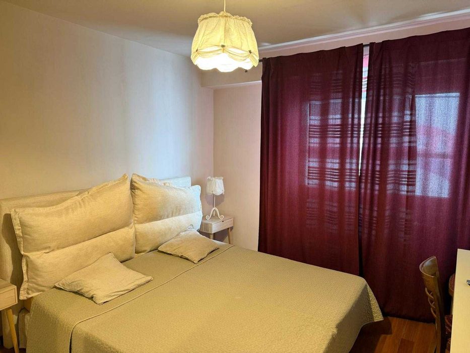 Apartament 3 camere, zona Casa de Cultura