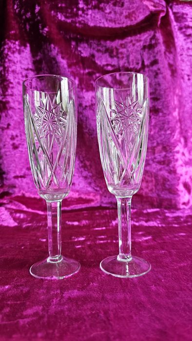 Фужеры ,количество на фотографии