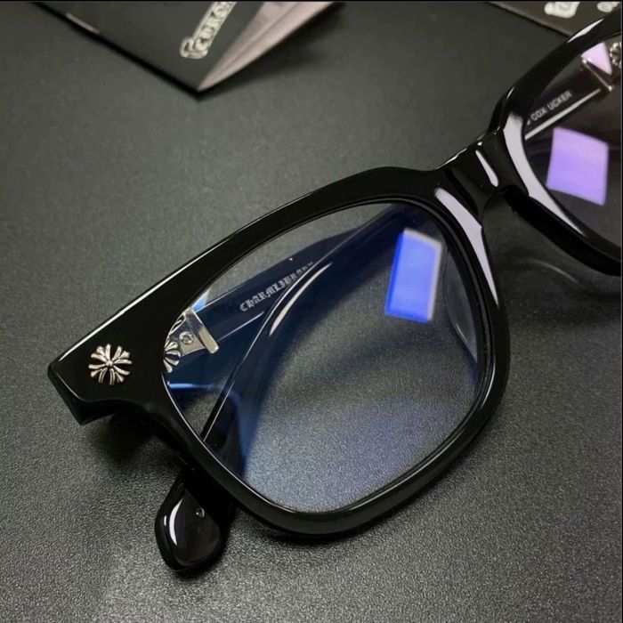 Стильные очки бренда CHROMEHEARTS