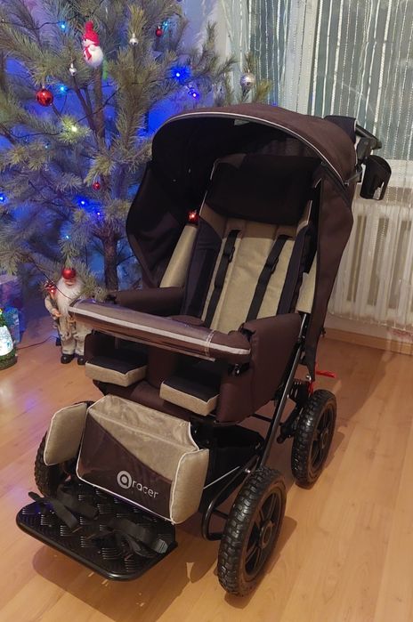 Коляска прогулочная