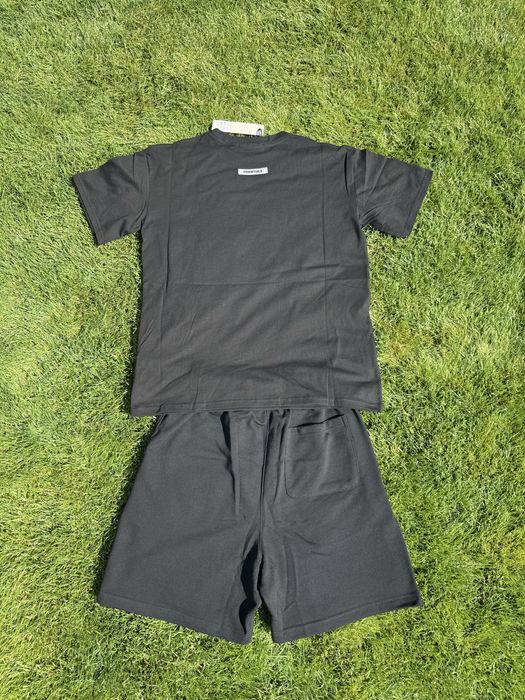 Compleu scurt  ESSENTIALS  / PREMIUM 2025