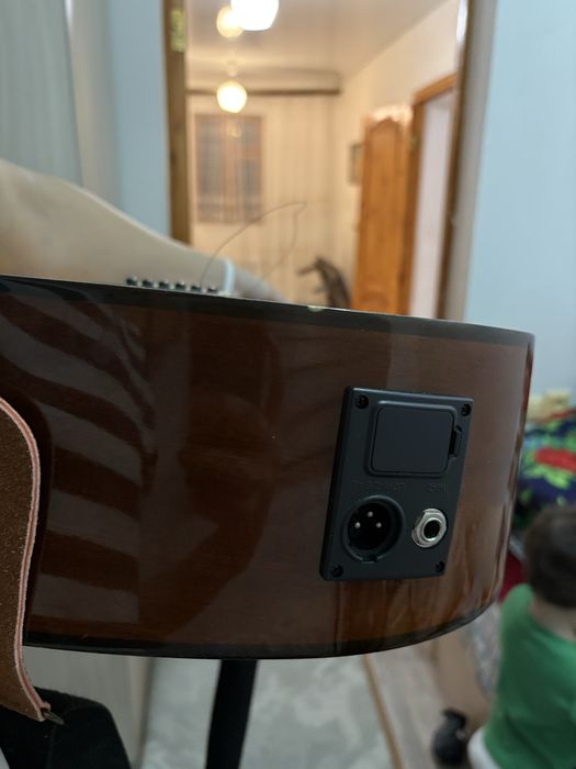 Продам гитару за хорошие цену