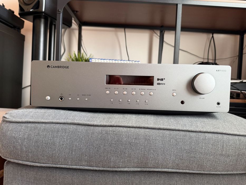 Cambridge Audio AXR100D, Усилвател