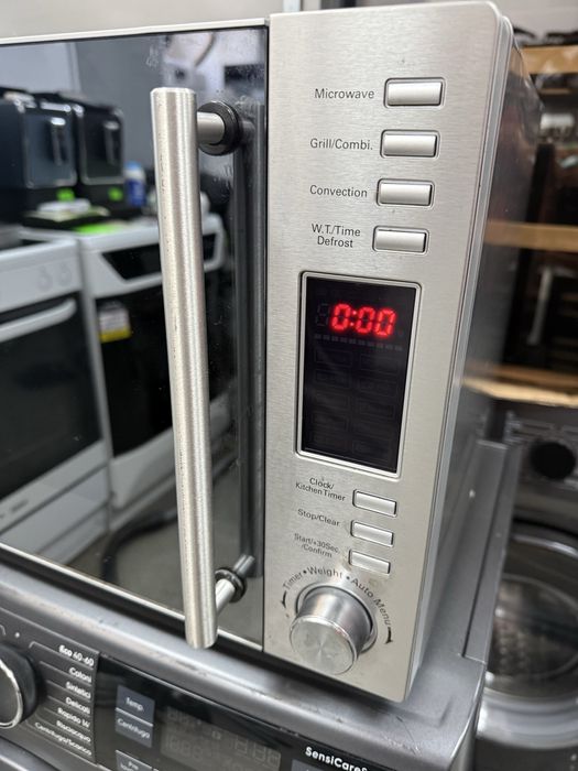 Микровълнова фурна  30литра