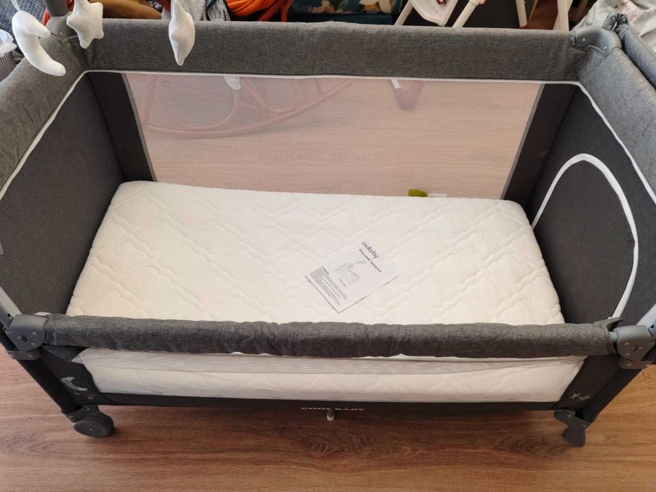 Bedside cot/ playpen/ travel cot with changing table