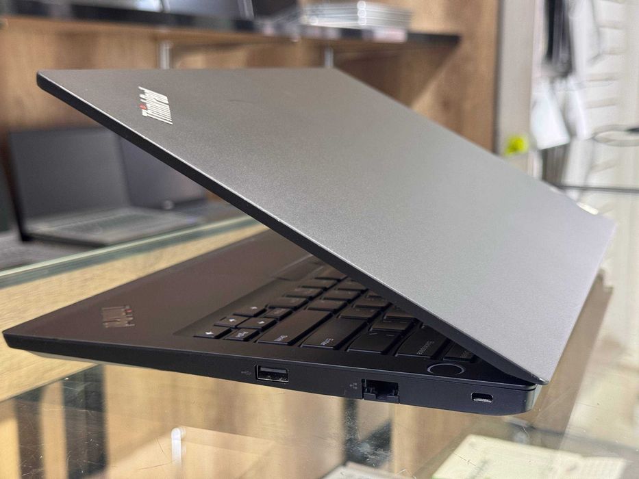 Lenovo ThinkPad E14 Gen2 Core i5-1135G7 8x128 220$/8x512 250$
