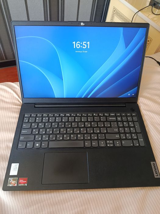 Lenovo продам почти новый