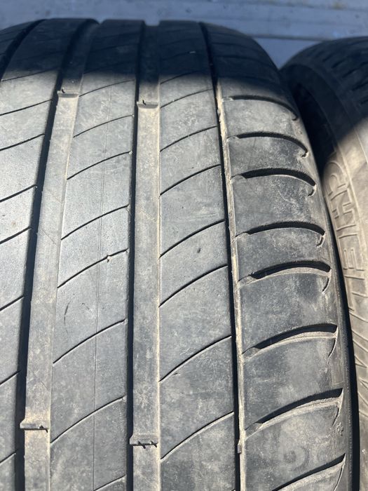 2 бр. летни гуми 225/50/17 Michelin AO DOT 4017 4 mm