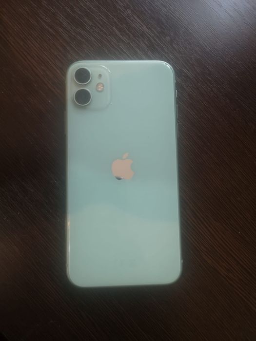 Айфон 11 64 гб в хорошем состоянии